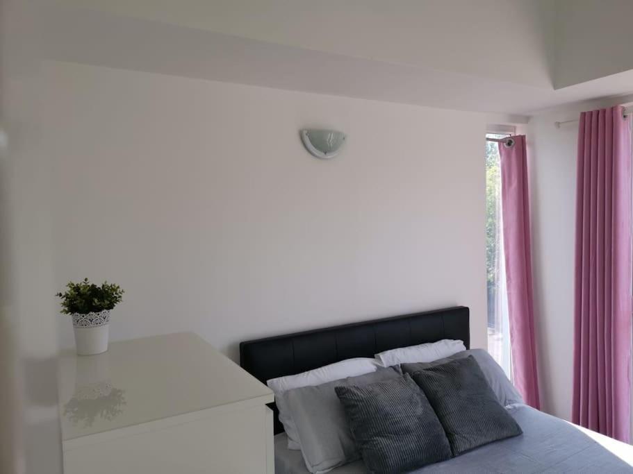 Dellehomes- Free Parking, Wfh, Family-Friendly Manchester Eksteriør bilde