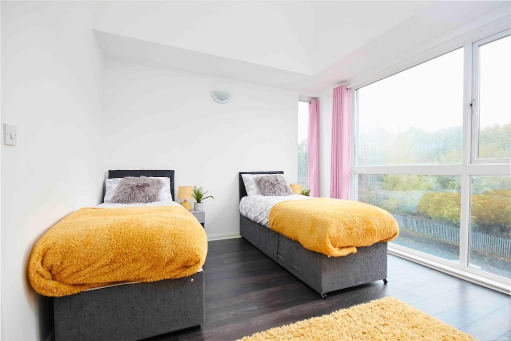 Dellehomes- Free Parking, Wfh, Family-Friendly Manchester Eksteriør bilde