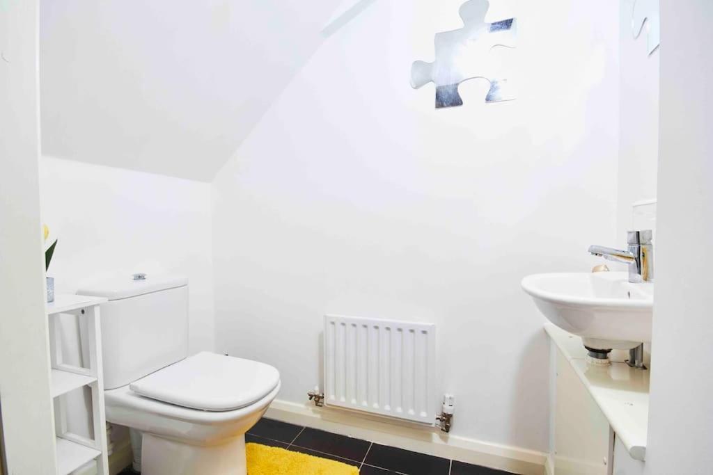 Dellehomes- Free Parking, Wfh, Family-Friendly Manchester Eksteriør bilde